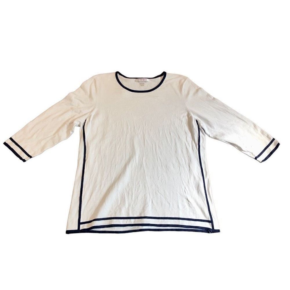 Allison Daley Women’s White Sweater Black Outline XL